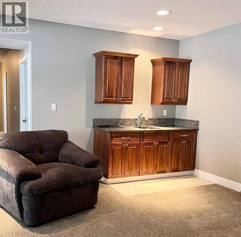 1093 Mackenny Street — photo 28 of 40