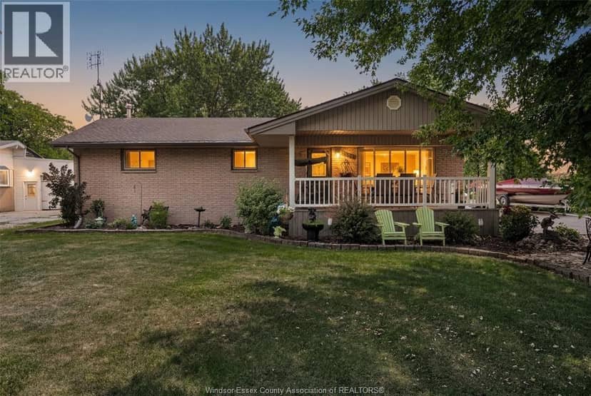 316 East Ruscom River Road, St. Joachim