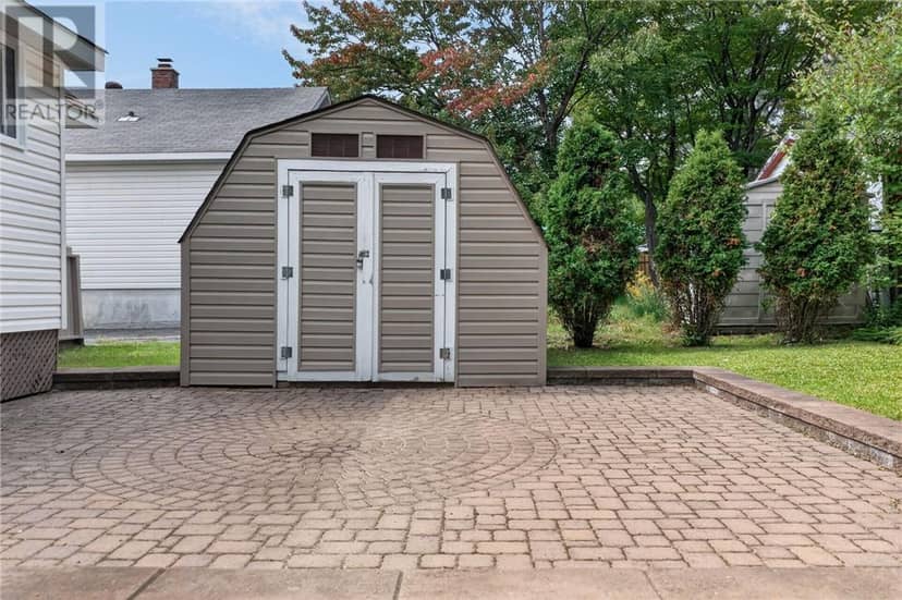 552 Pine Street — photo 36 of 40