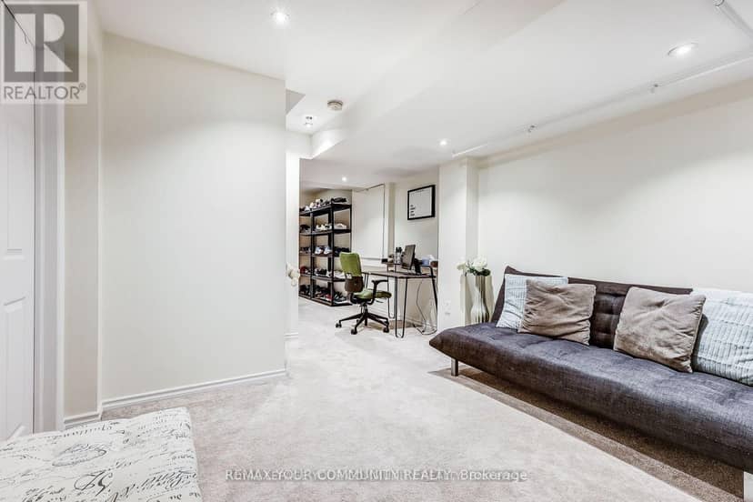 34 Miltrose Crescent — photo 32 of 38