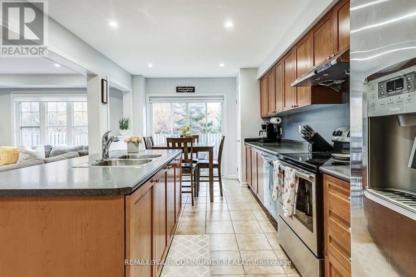 34 Miltrose Crescent — photo 15 of 38