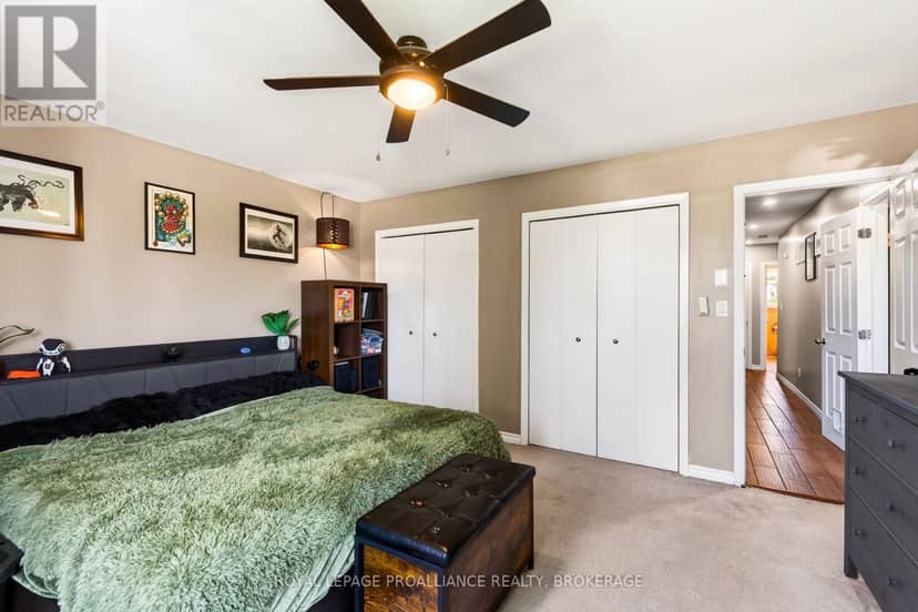 3199 Princess Street — photo 9 of 40