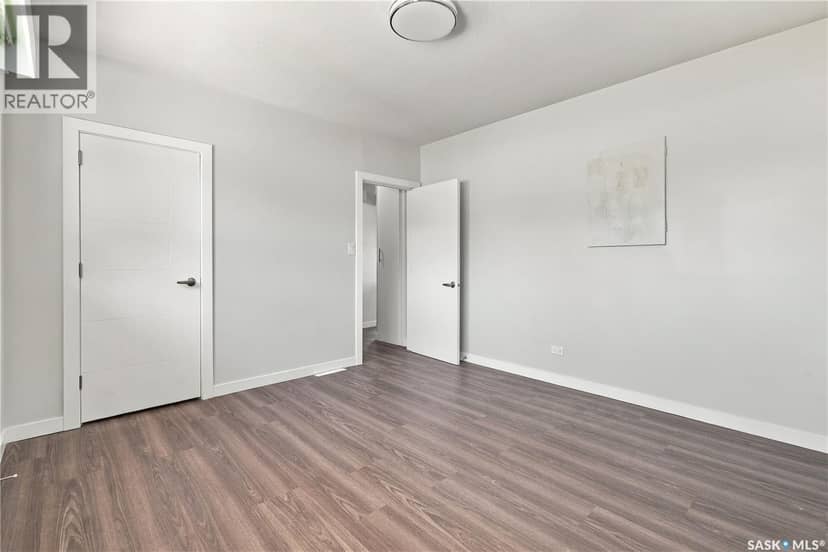 2716 Winnipeg STREET — photo 20 of 40