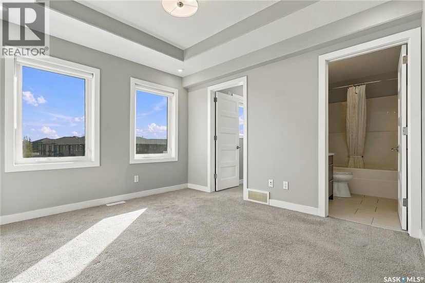 1018 Evergreen BOULEVARD — photo 22 of 40