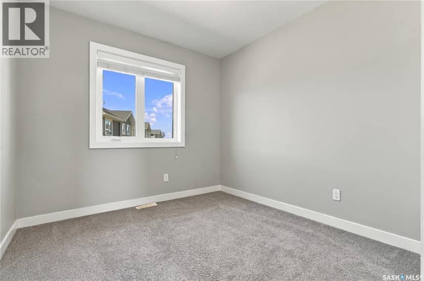 1018 Evergreen BOULEVARD — photo 28 of 40