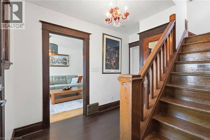 146 OTTAWA Street S, Hamilton, photo 5