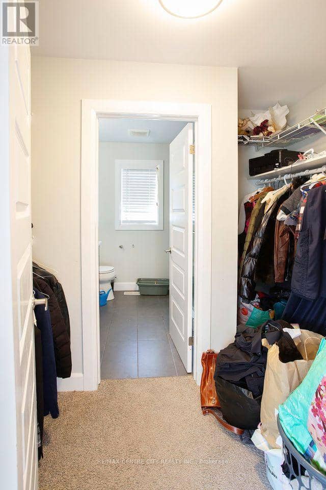 1583 Applerock Avenue — photo 18 of 37