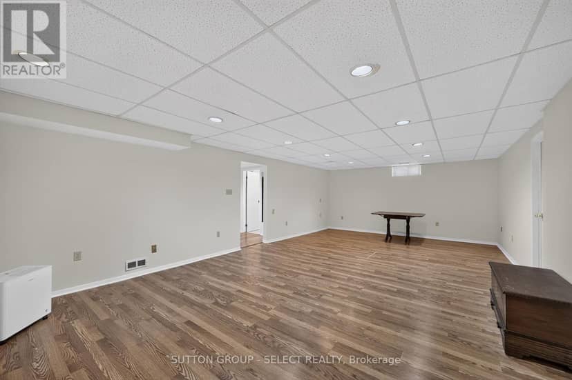 1000 Griffith Street — photo 28 of 35