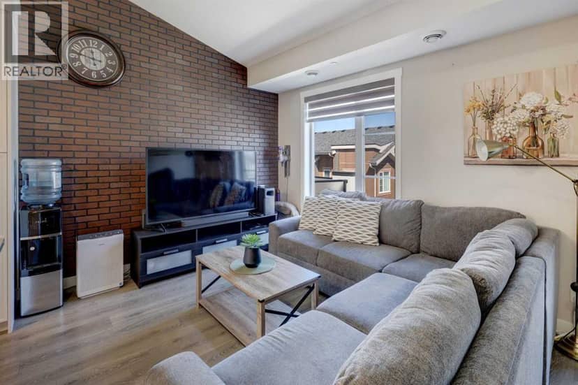 214 Livingston Common NE, Calgary, photo 7