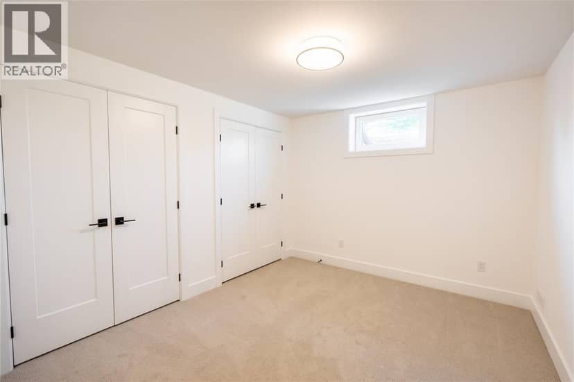 2052 Marion Avenue — photo 30 of 40