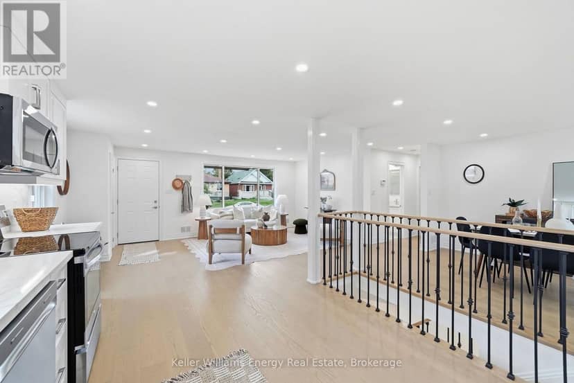 54 Eastlawn Street — photo 20 of 37
