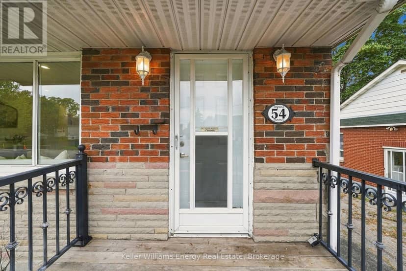 54 Eastlawn Street, Oshawa, photo 3
