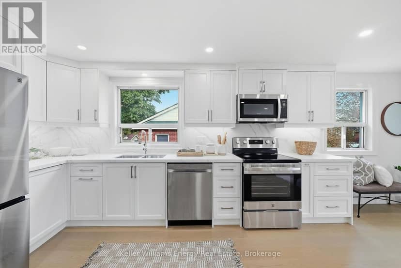 54 Eastlawn Street, Oshawa, photo 5