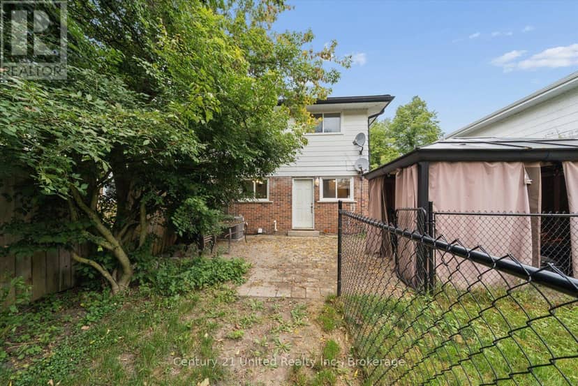 46B Springbrook Drive — photo 32 of 34