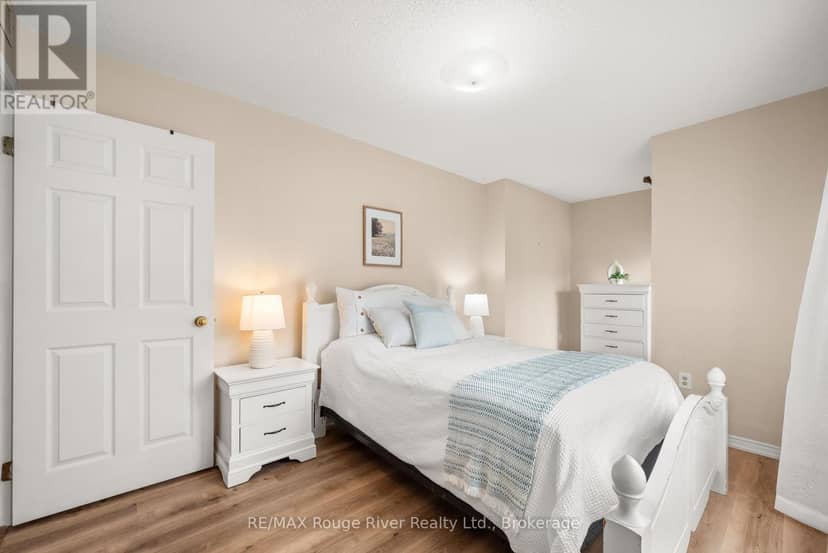 207 - 1 Heritage Way — photo 31 of 40