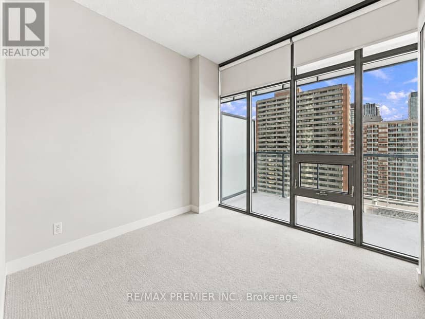 1405 - 33 Charles Street E — photo 26 of 39
