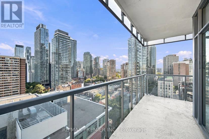 1405 - 33 Charles Street E — photo 32 of 39