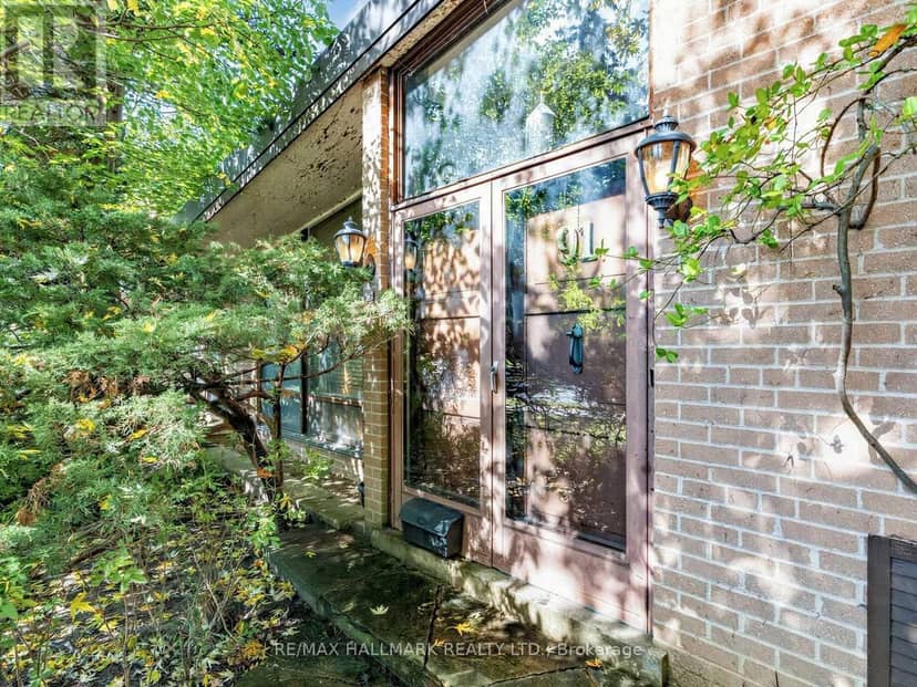 91 Larkfield Drive, Toronto, photo 4