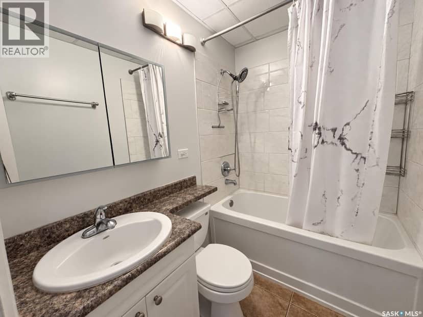 22 210 Camponi PLACE — photo 12 of 24