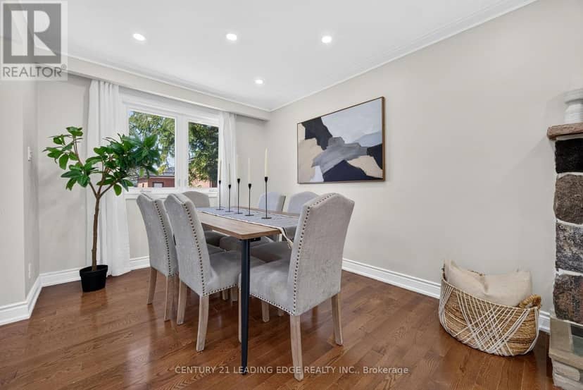 24 Lincoln Green Drive — photo 15 of 40