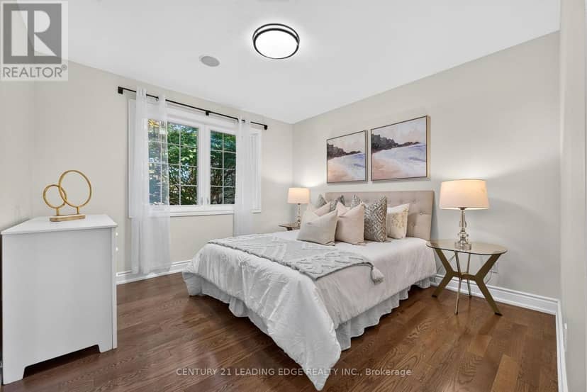 24 Lincoln Green Drive — photo 22 of 40