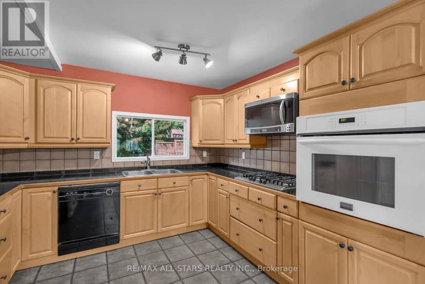 51 Queen Street — photo 15 of 40