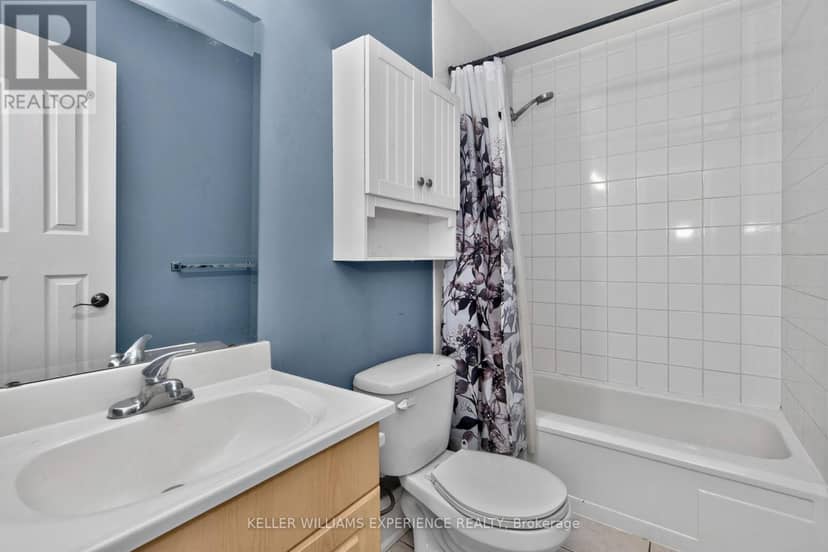 21 B College Crescent — photo 14 of 26