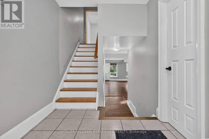 21 B College Crescent, Barrie, photo 5