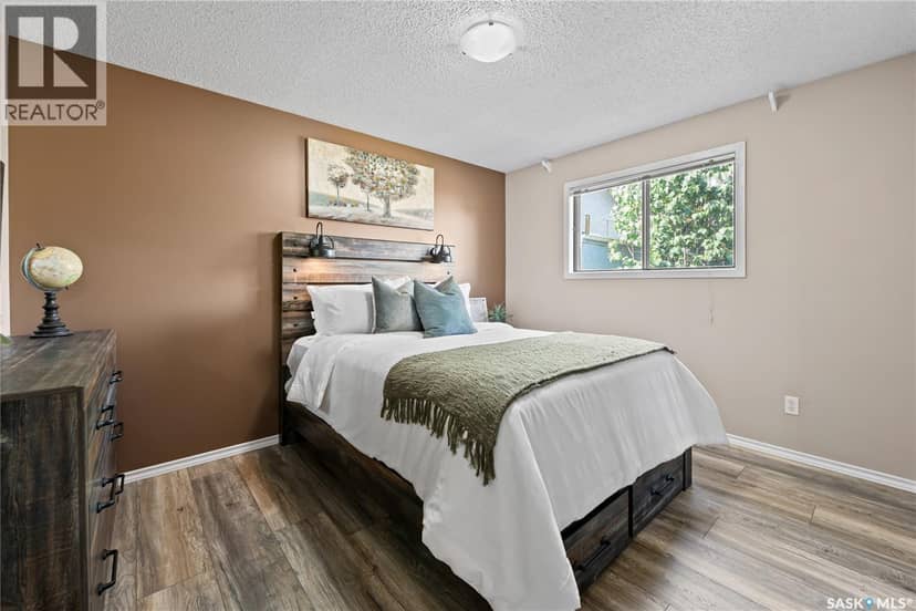 7110 Lanigan DRIVE — photo 9 of 25