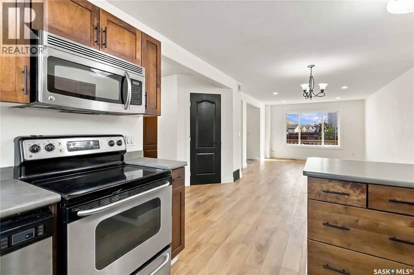 734 Lamarsh LANE — photo 10 of 40