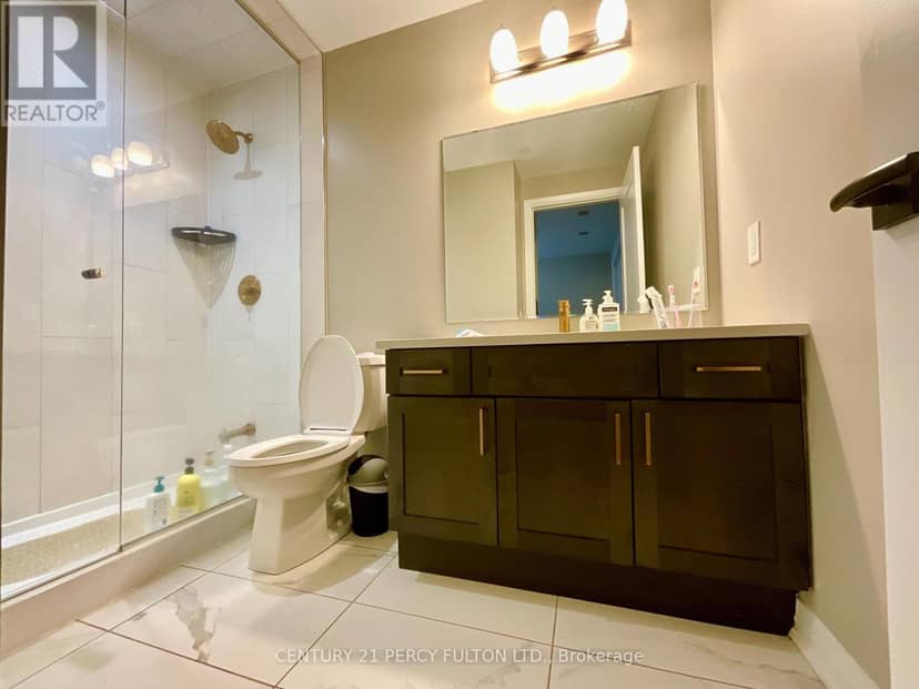 112 - 470 Gordon Krantz Avenue — photo 13 of 22