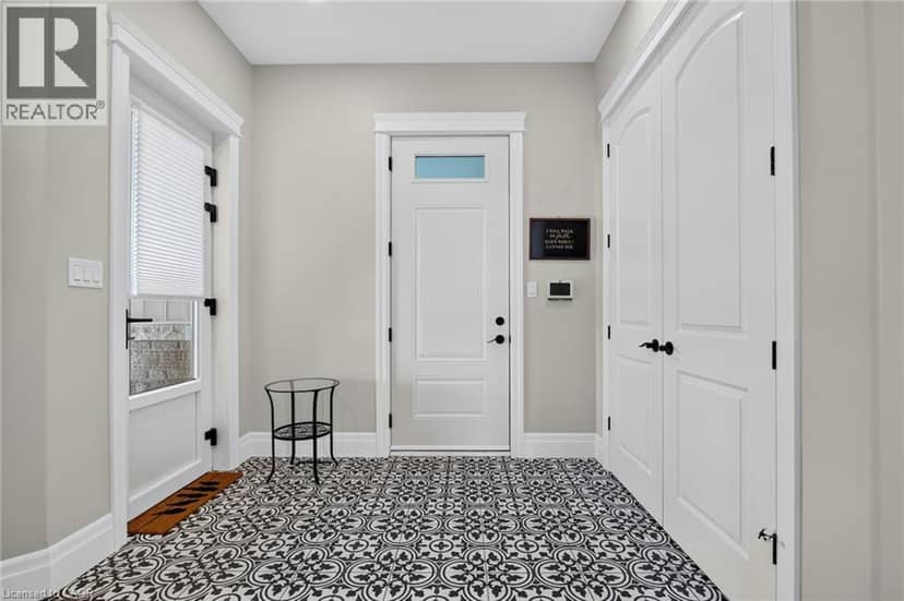 927549 Oxford Road 8 — photo 26 of 40