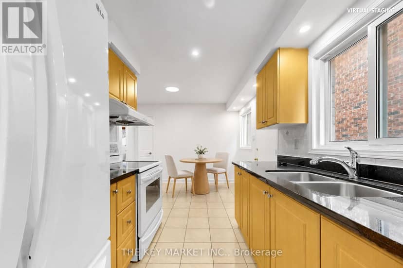 238 Lech Walesa Drive, Mississauga, photo 8