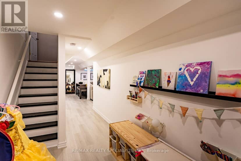 2454 Montagne Avenue — photo 34 of 40