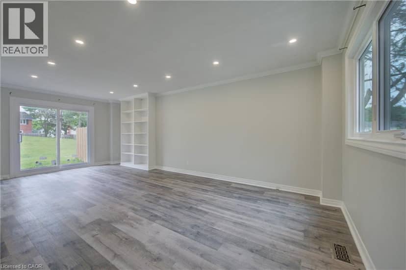 417 KEATS Way Unit# 4 — photo 9 of 40