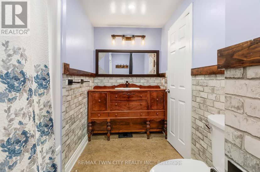 251 53 Highway — photo 10 of 40