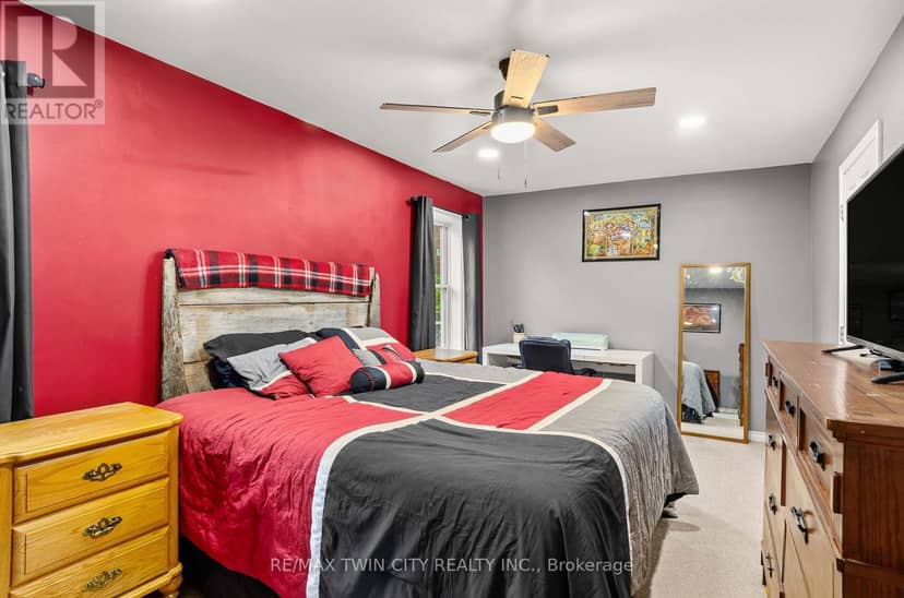 251 53 Highway — photo 11 of 40