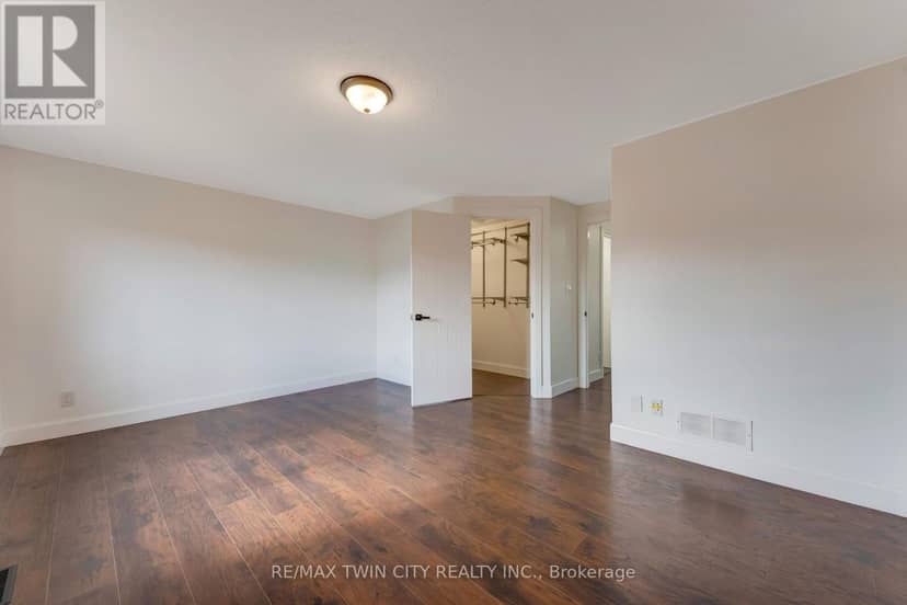 31 Swartz Street — photo 16 of 40