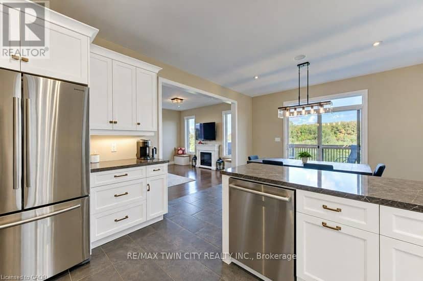 524 Sundew Drive — photo 14 of 40