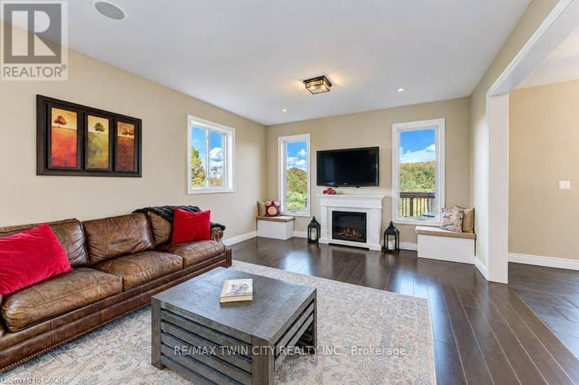 524 Sundew Drive — photo 9 of 40