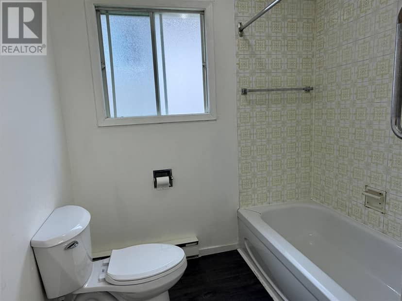 9 Lisbon RD — photo 10 of 23