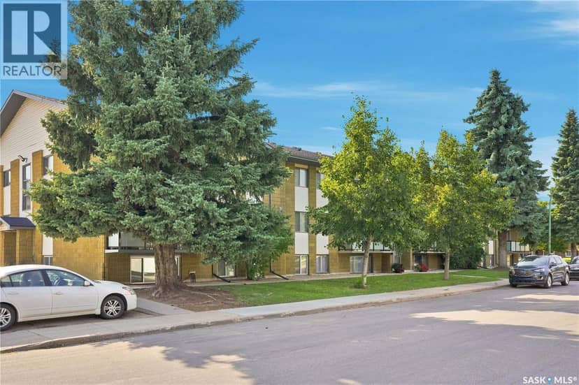 2 111 St Lawrence CRESCENT, Saskatoon, photo 3