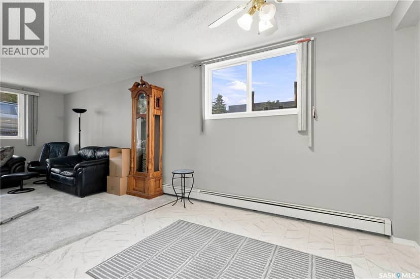 2 111 St Lawrence CRESCENT — photo 12 of 31