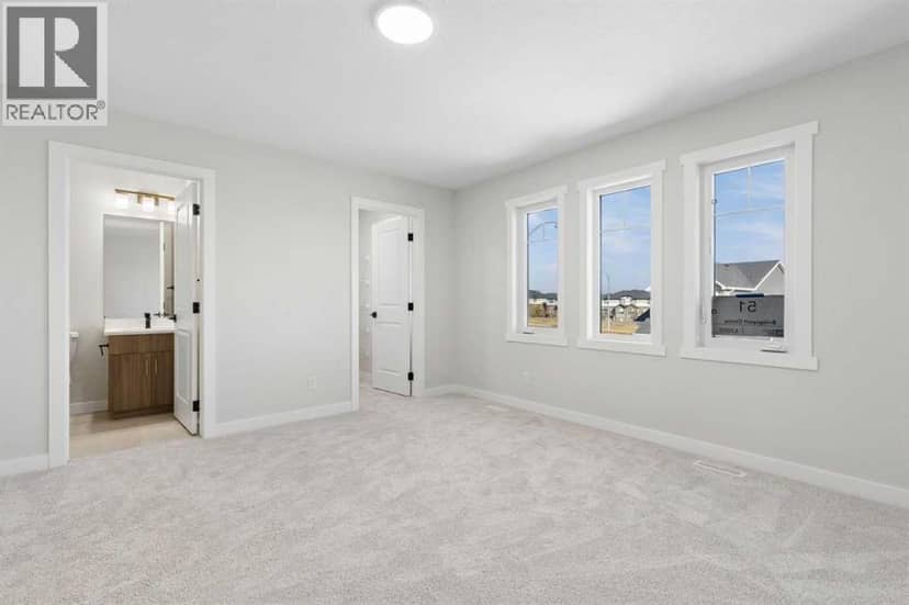 51 Bridgeport Circle — photo 12 of 40