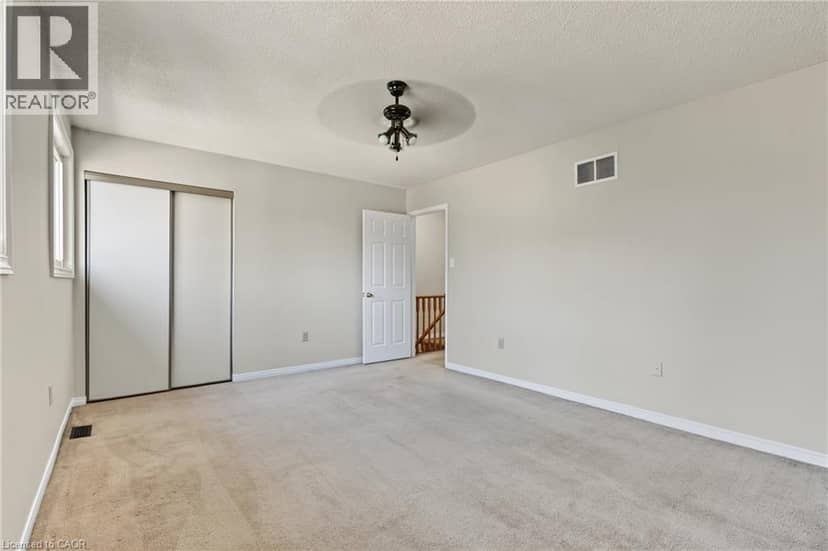 391 STONE CHURCH Road E Unit# 14 — photo 17 of 37