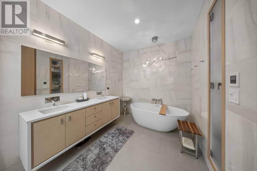 50 King Street — photo 18 of 40