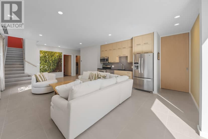 50 King Street — photo 21 of 40