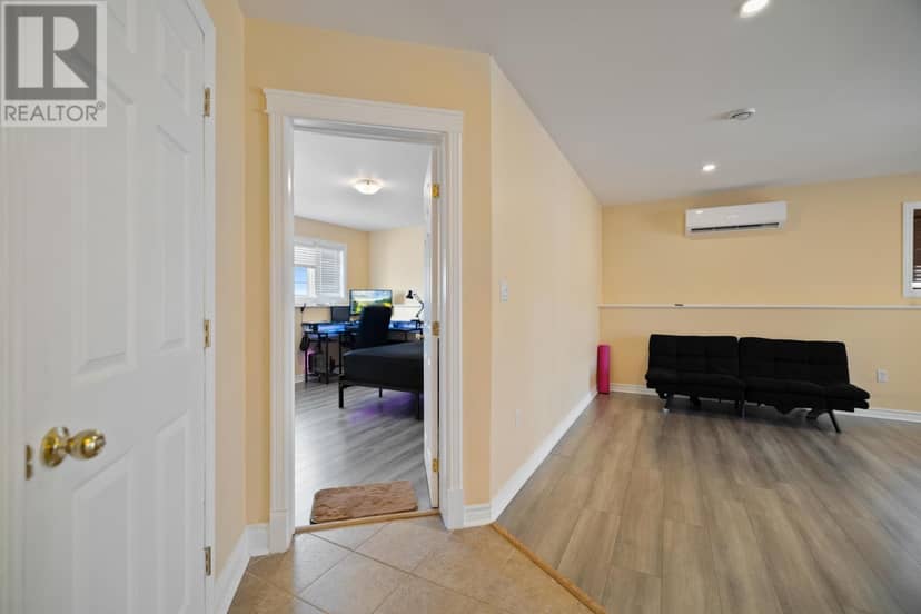48 Picton Beete Crescent — photo 29 of 36