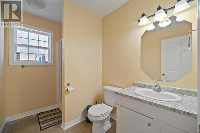 48 Picton Beete Crescent — photo 33 of 36