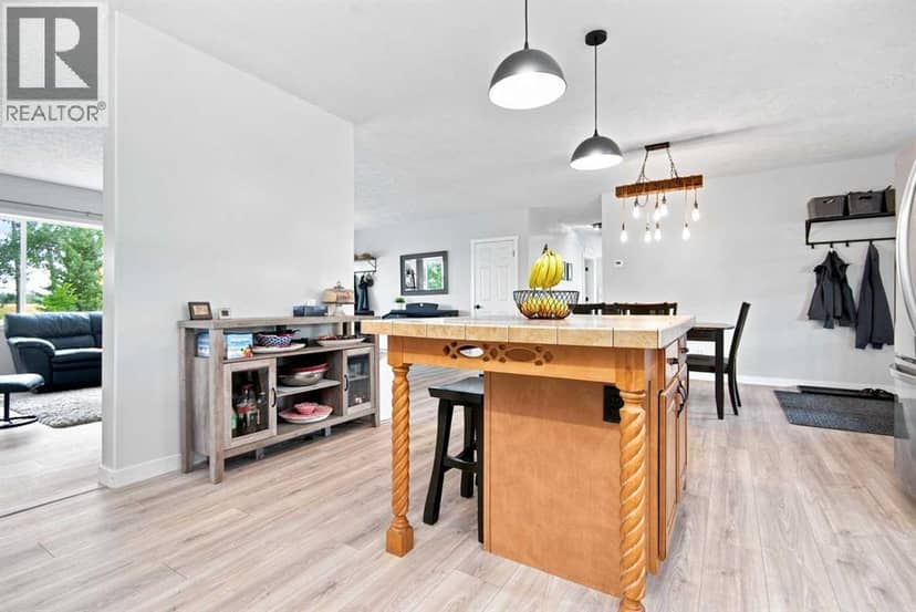 370040 Range Road 4-0 — photo 22 of 40
